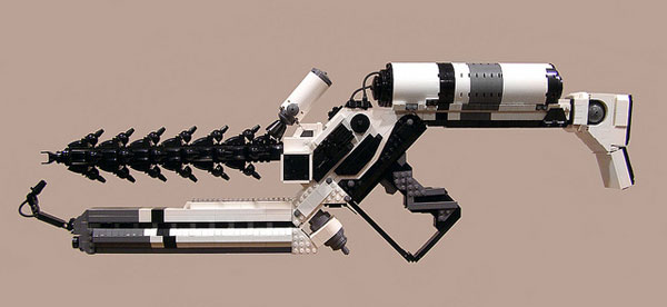 Things We’re Diggin’: LEGO District 9 Gun