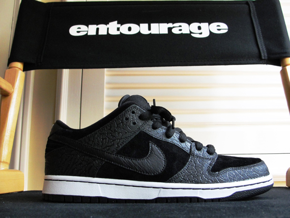 Entourage x Nike SB: Lights Out Dunks