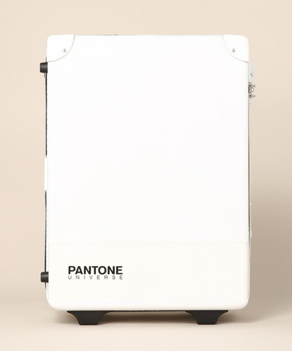 Things We’re Diggin’: Pantone x Suitcases